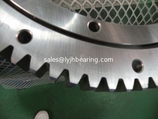 Chine XSA 140544 N a croisé le rouleau pivotant soutenant 640.3x474x56mm pour le camion a monté des grues fournisseur